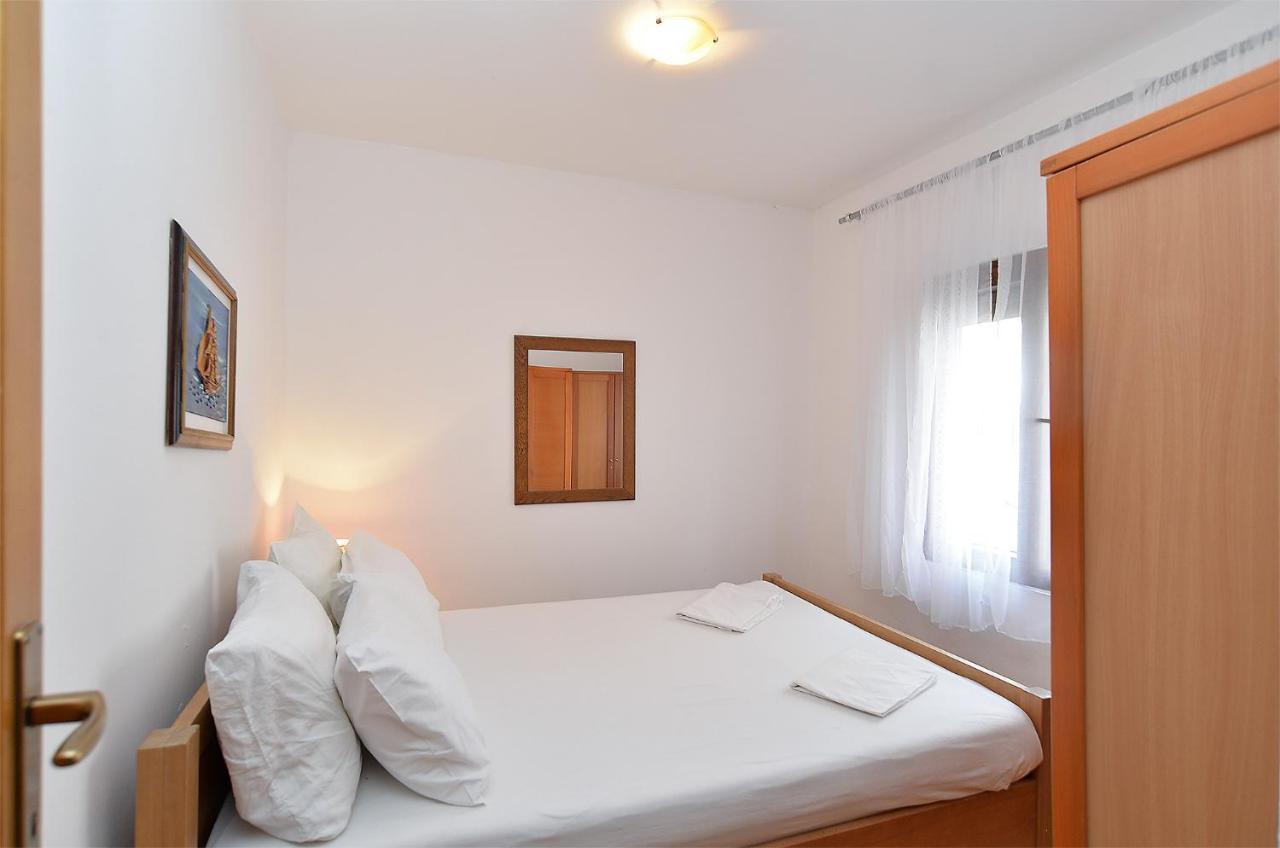 Apartments Orange 709 Fažana Extérieur photo