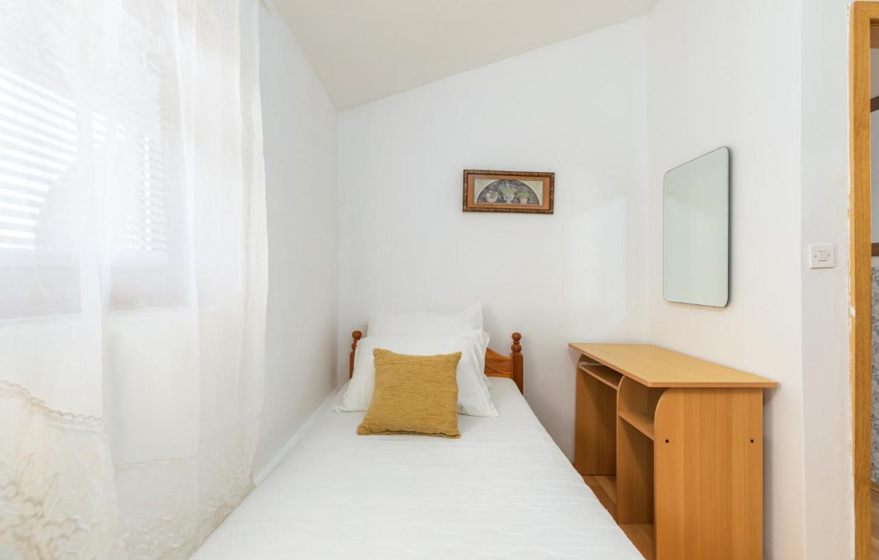 Apartments Orange 709 Fažana Extérieur photo