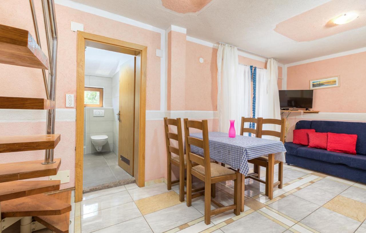 Apartments Orange 709 Fažana Extérieur photo